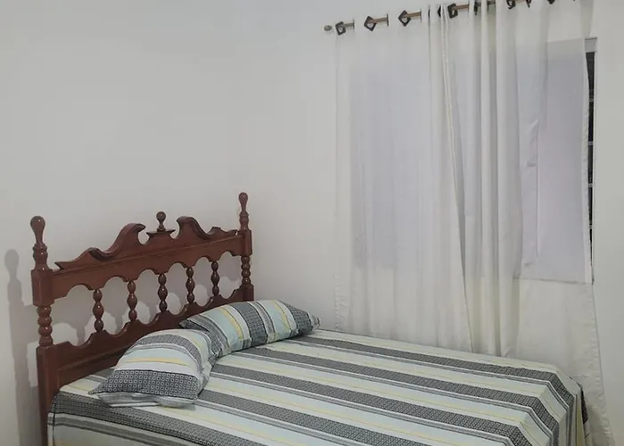 Casa Ampla Bem Localizada